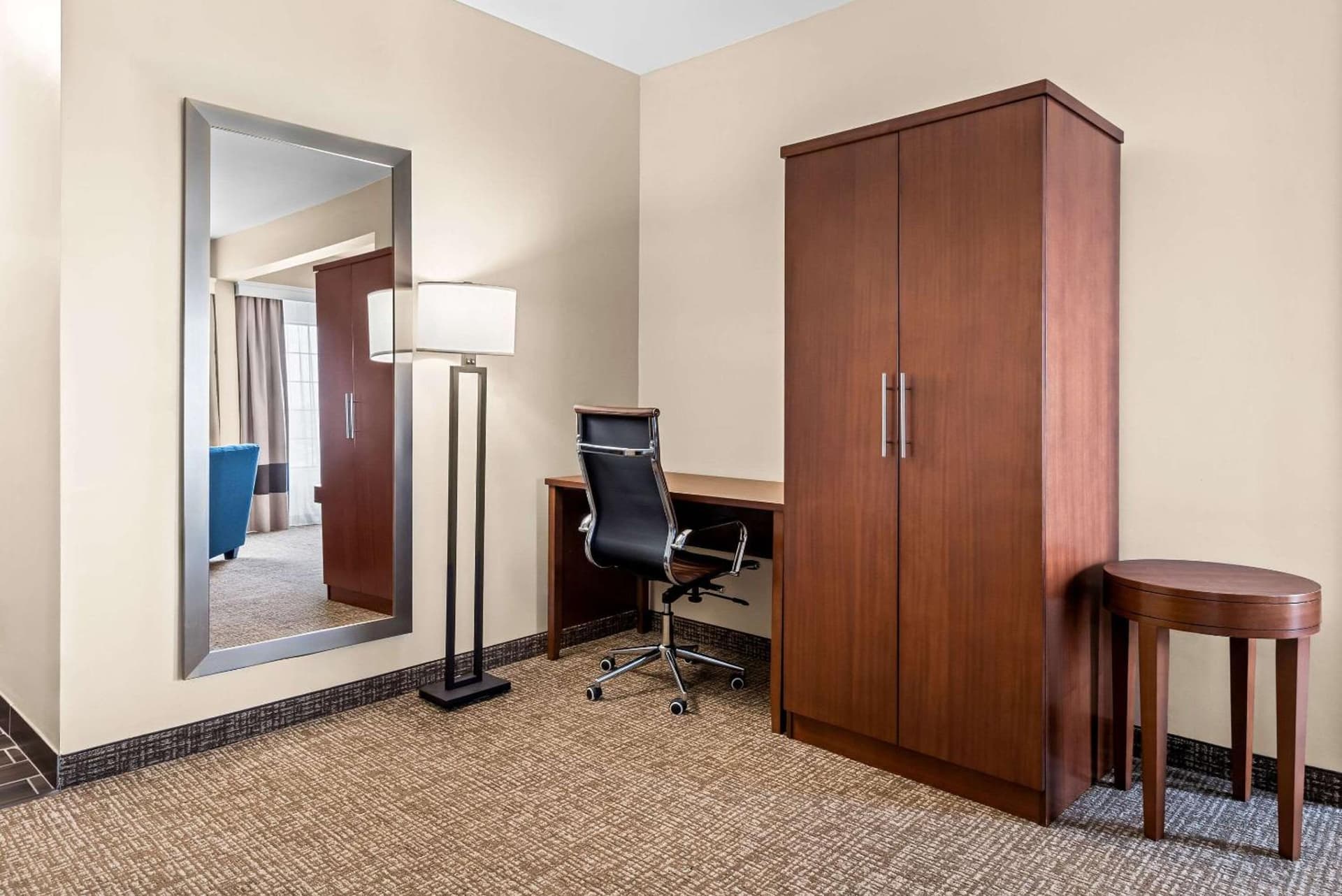 Comfort Suites Near Camp Lejeune gallery photo in Jacksonville, NC — image 22