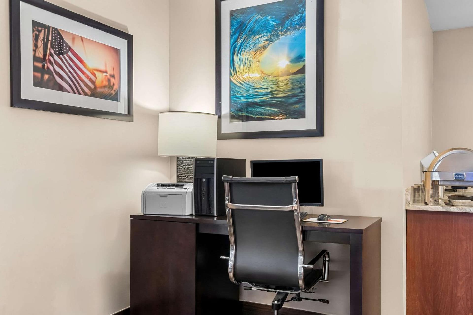 Comfort Suites Near Camp Lejeune gallery photo in Jacksonville, NC — image 18