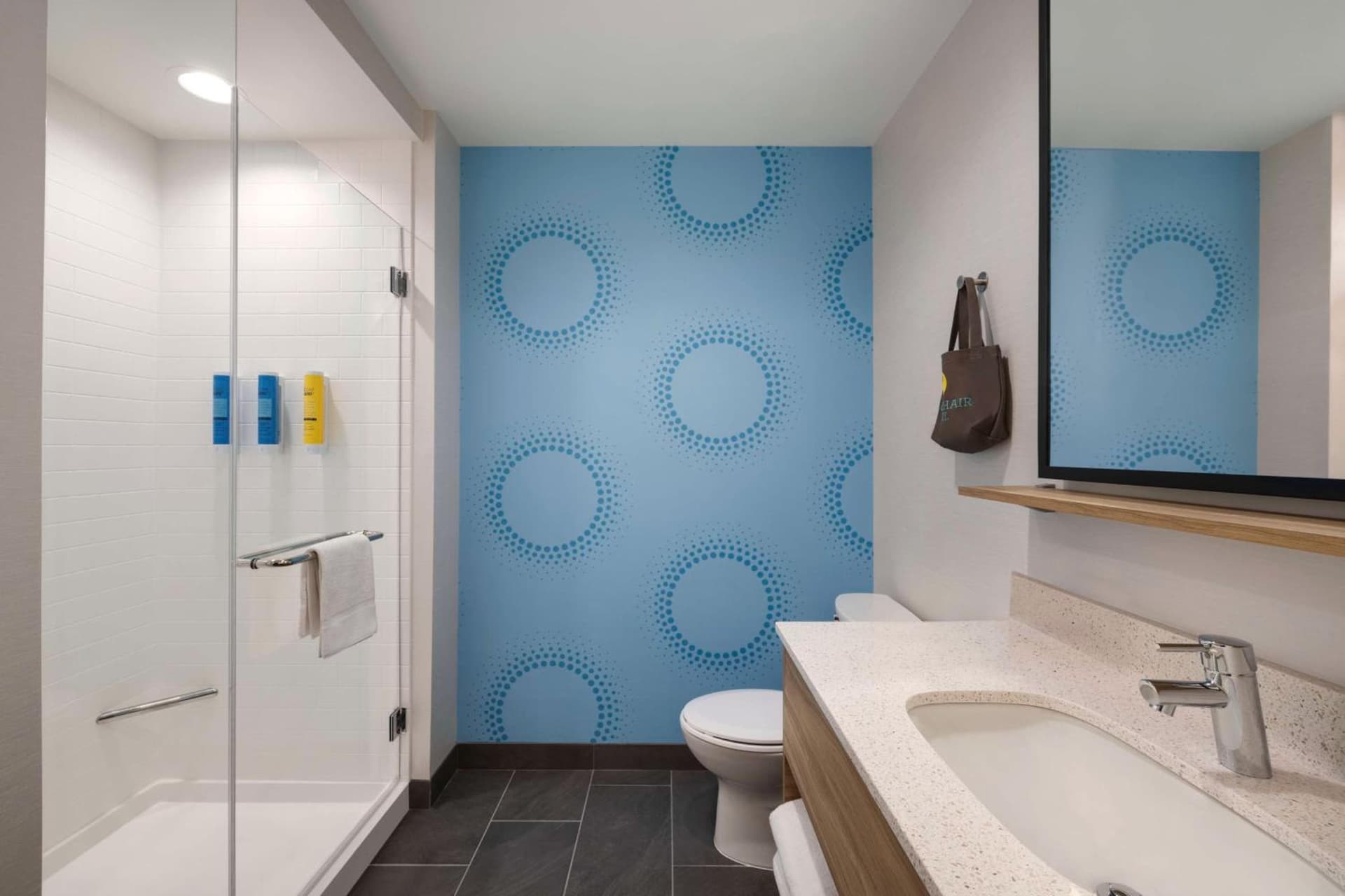 Tru By Hilton Charlotte Tyvola I-77 gallery photo in Charlotte, NC — image 11