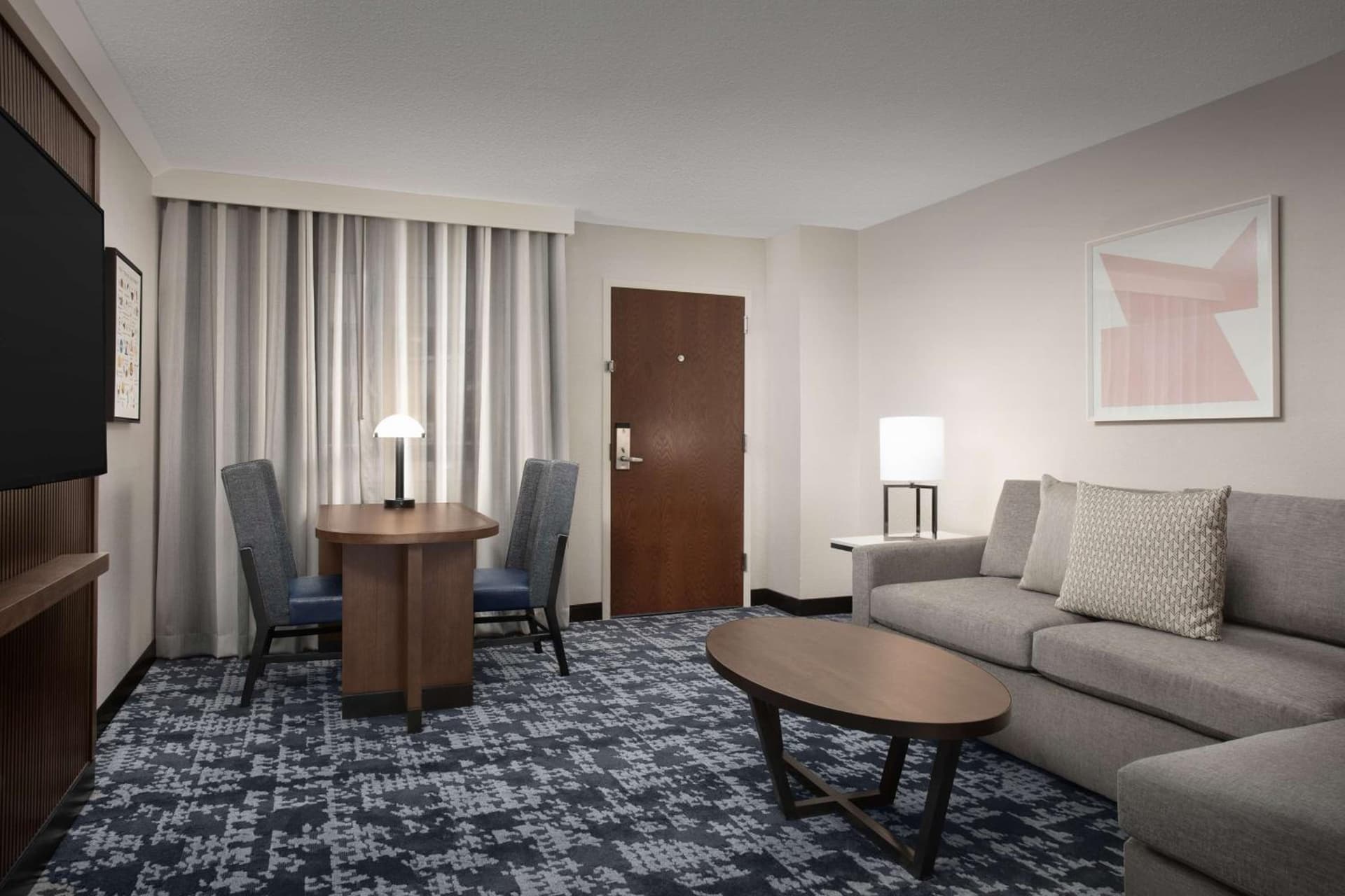 Embassy Suites by Hilton Dallas Near the Galleria gallery photo in Dallas, TX — image 5