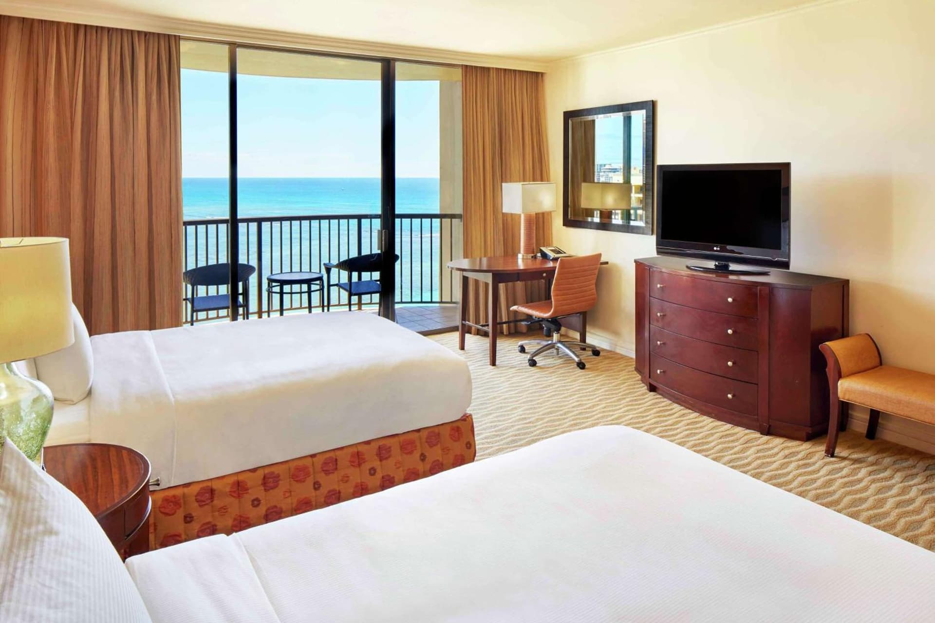 Hilton Hawaiian Village Waikiki Beach Resort gallery photo in Honolulu, HI — image 57