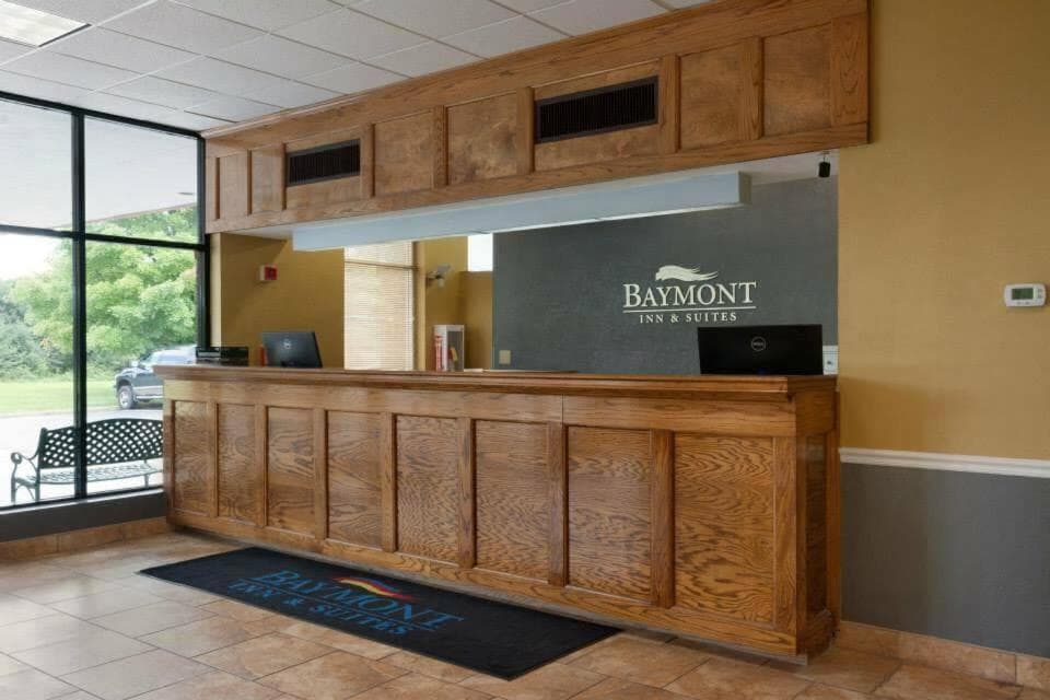 Baymont by Wyndham Salem Roanoke Area property views in Salem, VA — gallery photo 3