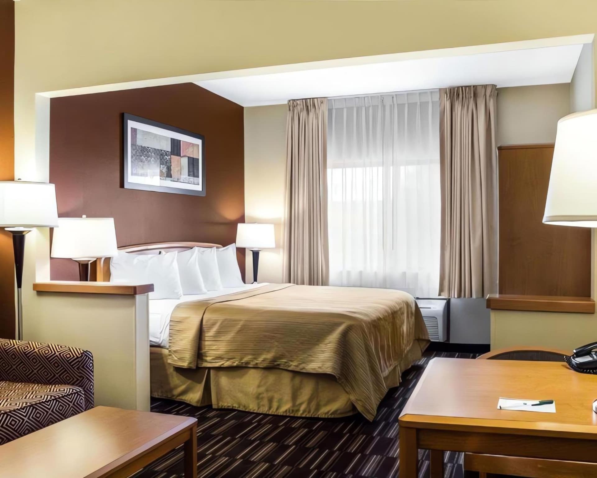 Quality Suites Near West Acres gallery photo in Fargo, ND — image 4
