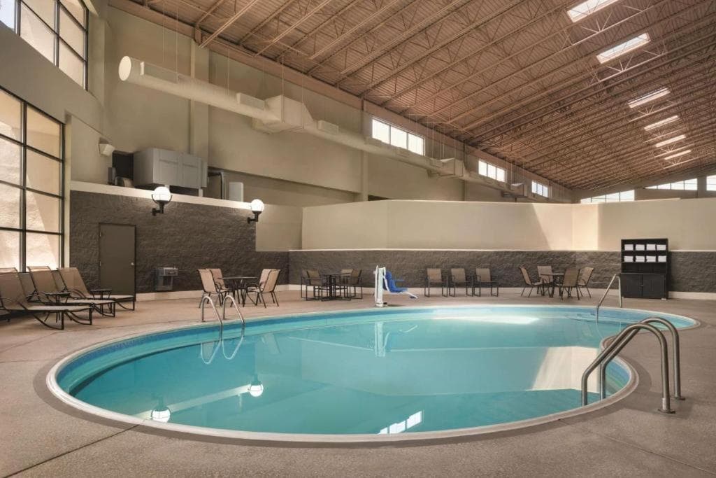 Wyndham Garden Conference Center Champaign - Urbana gallery photo in Champaign, IL — image 31
