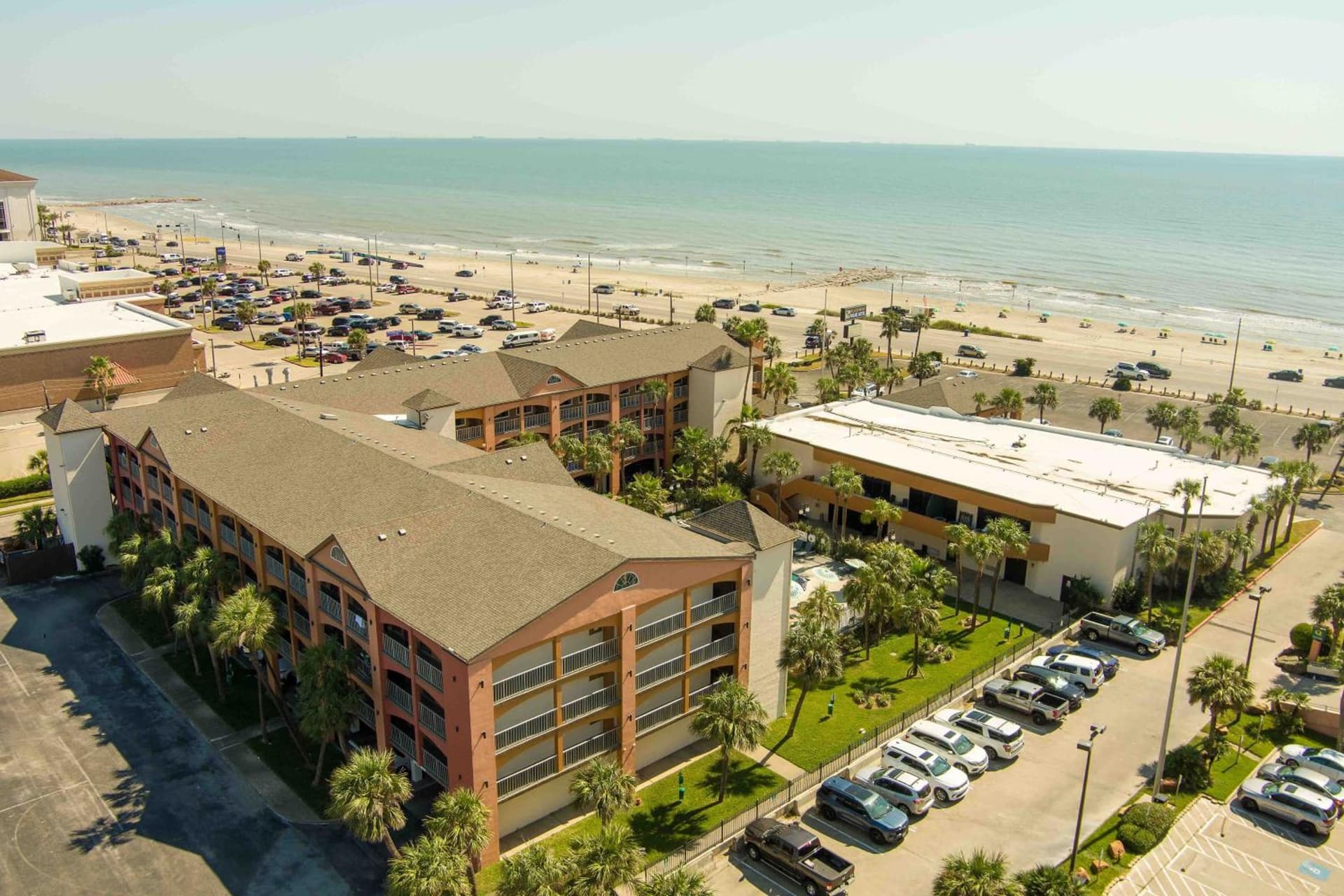 Beachfront Palms Resort Galveston, an Ascend Collection Hotel gallery photo in Galveston, TX — image 34