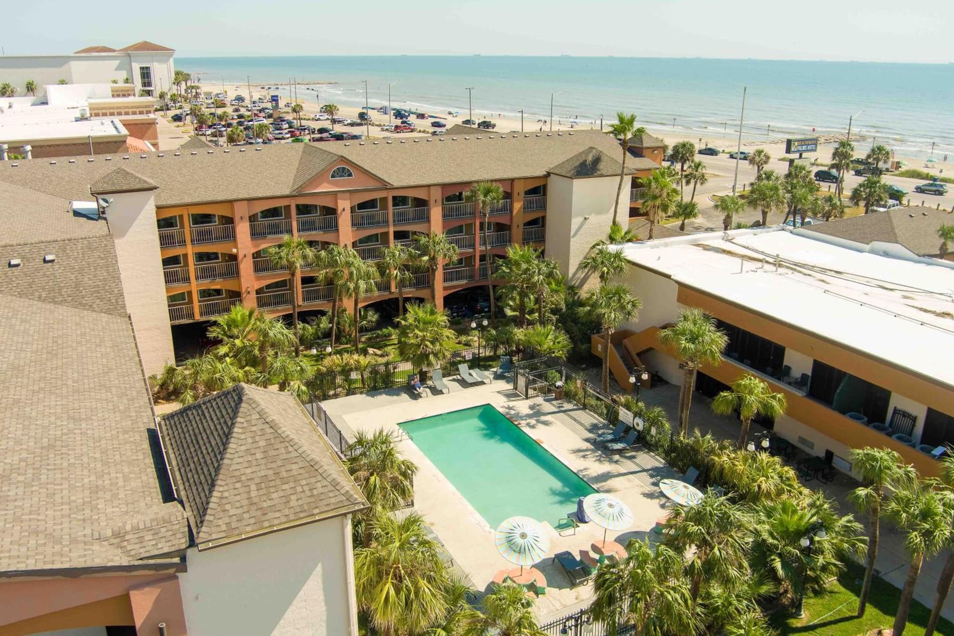 Beachfront Palms Resort Galveston, an Ascend Collection Hotel gallery photo in Galveston, TX — image 33