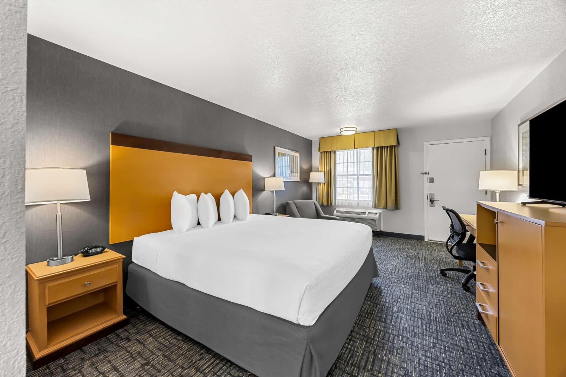Best Western Horizon Inn interior in Medford, OR — gallery photo 2