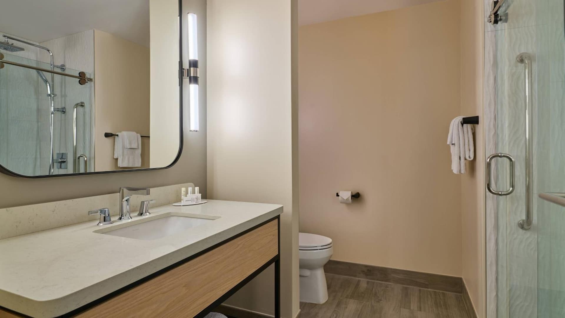 Courtyard by Marriott Denver Downtown property views in Denver, CO — gallery photo 3