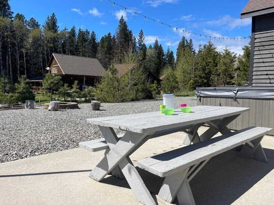 Moose Lodge property views in Ronald, WA — gallery photo 3