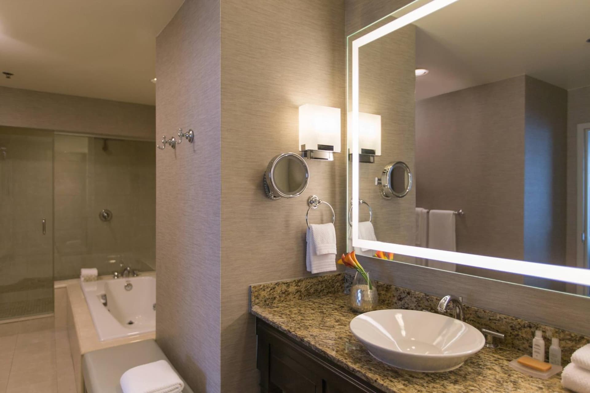 Renaissance Tampa International Plaza Hotel gallery photo in Tampa, FL — image 4