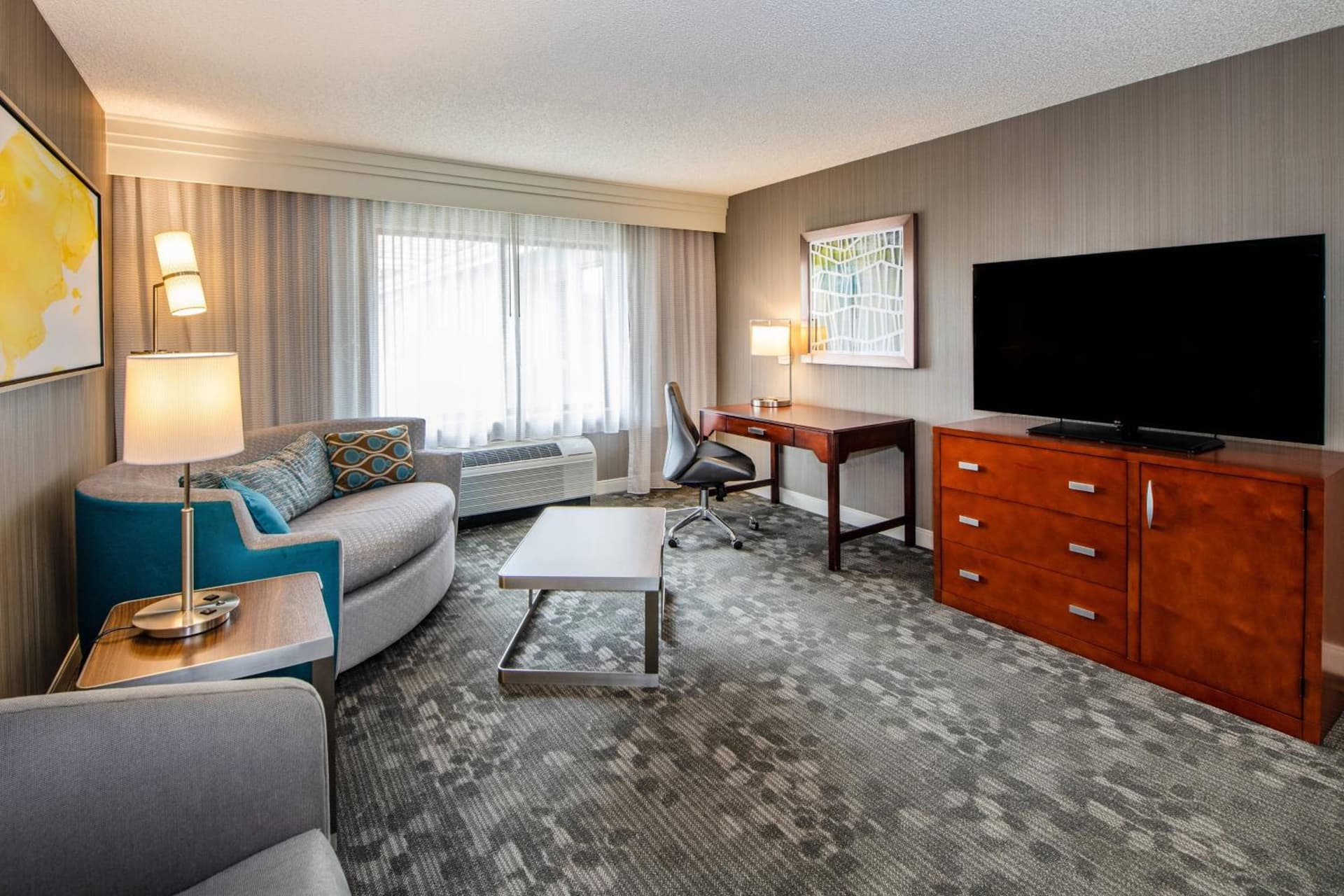 Courtyard by Marriott Oakland Airport gallery photo in Oakland, CA — image 48