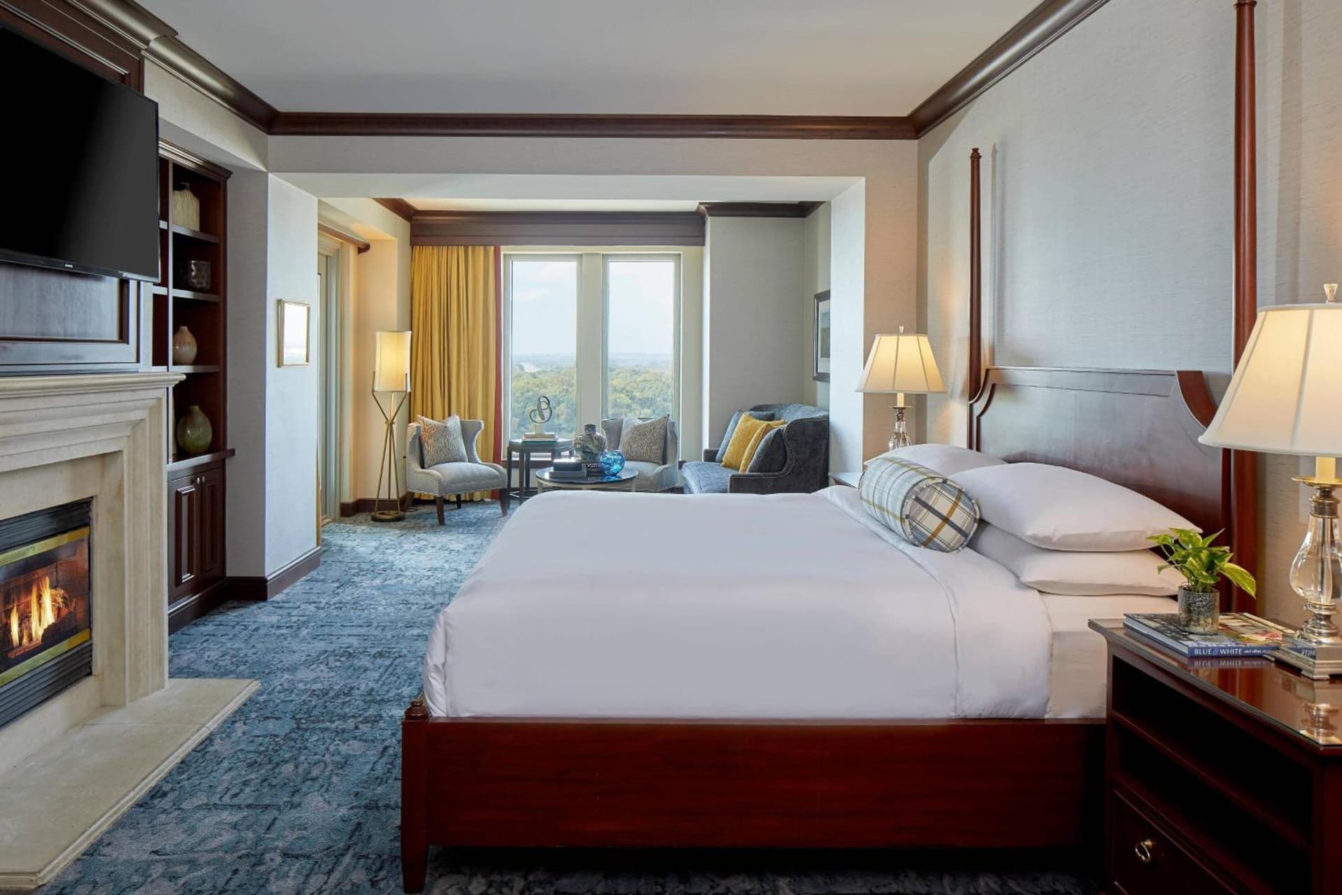 Renaissance Montgomery Hotel & Spa at the Convention Center gallery photo in Montgomery, AL — image 11