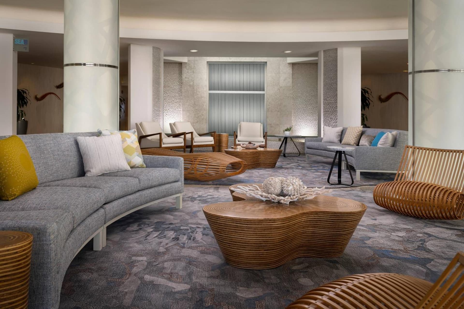 Pier South Resort, Autograph Collection interior in Imperial Beach, CA — gallery photo 2