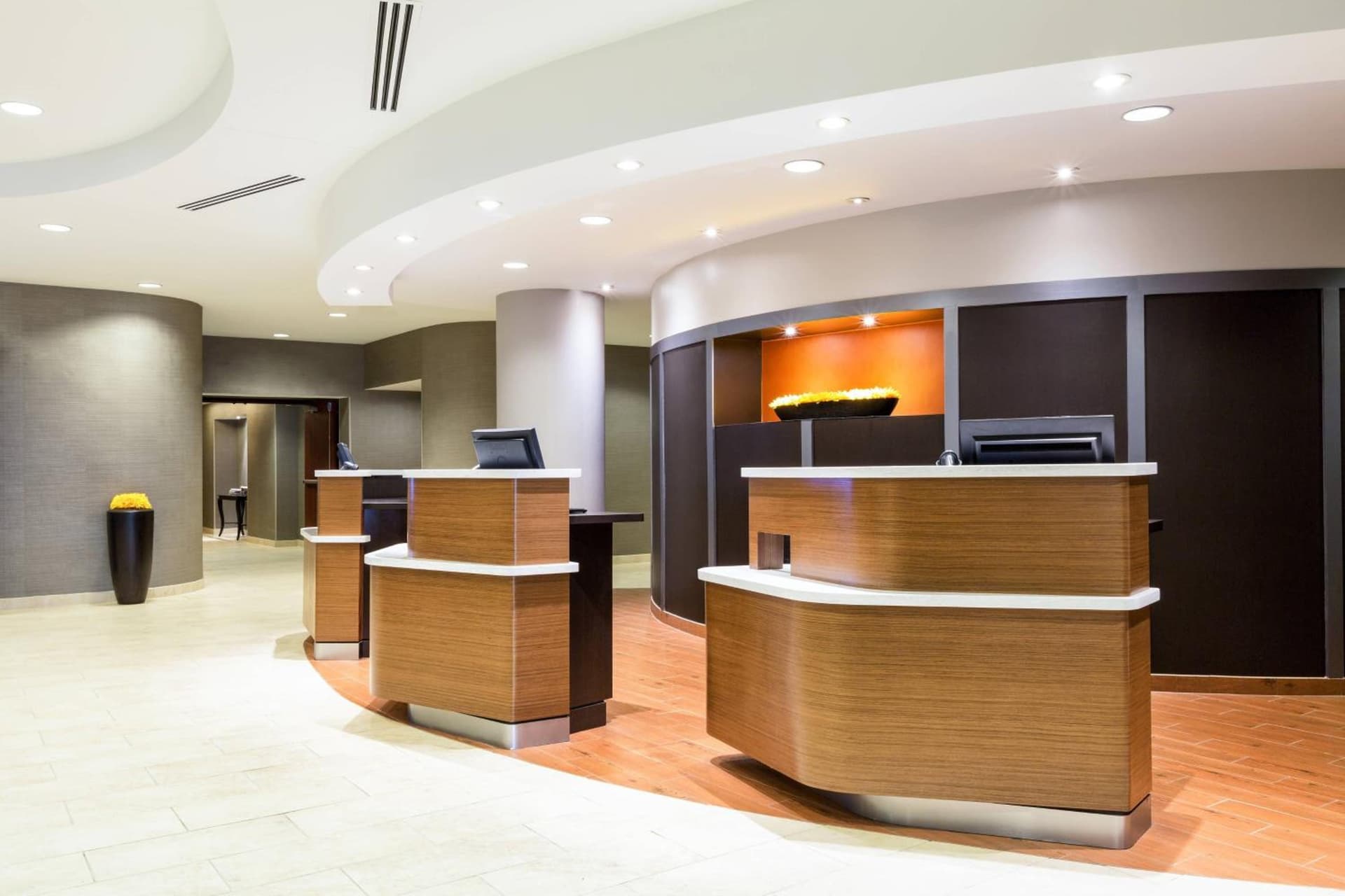 Courtyard by Marriott Houston Galleria property views in Houston, TX — gallery photo 3