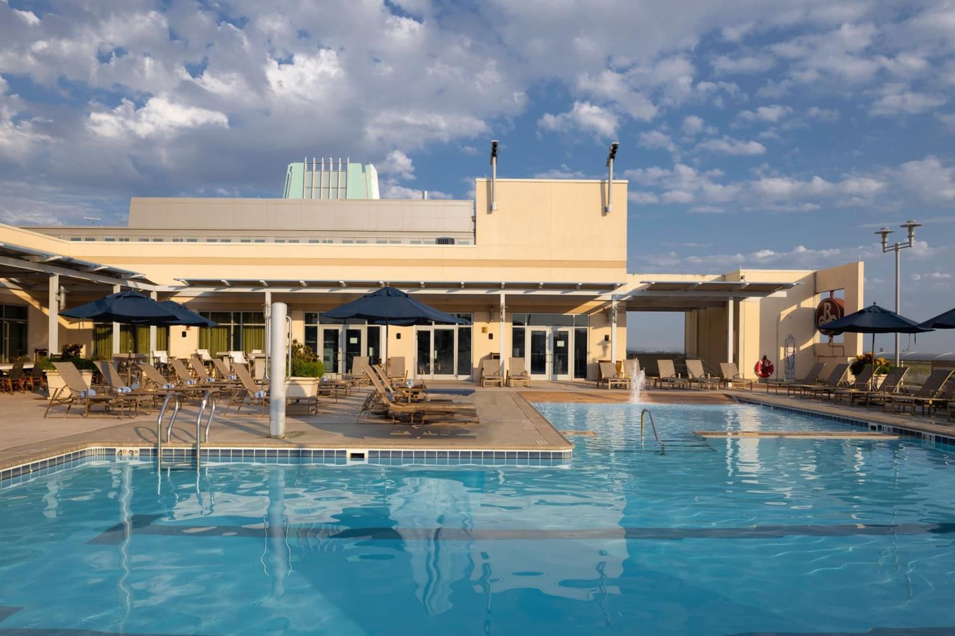 Renaissance Montgomery Hotel & Spa at the Convention Center gallery photo in Montgomery, AL — image 55