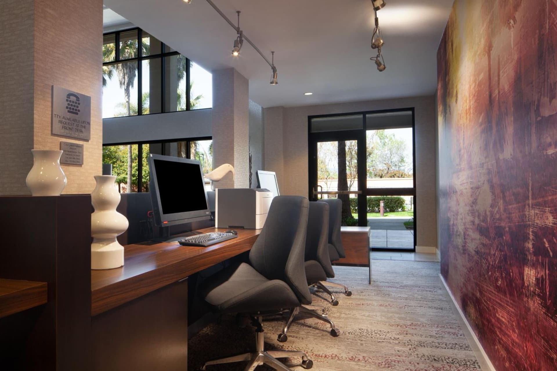 Courtyard by Marriott Oakland Airport gallery photo in Oakland, CA — image 57