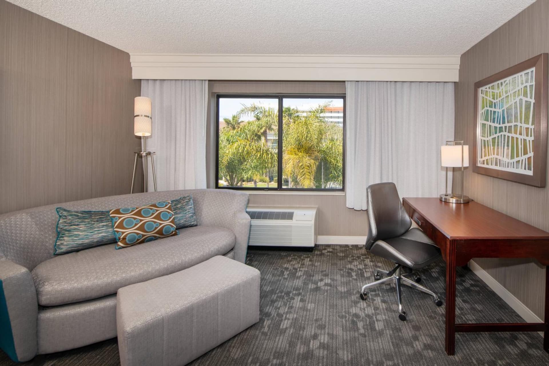 Courtyard by Marriott Oakland Airport gallery photo in Oakland, CA — image 39