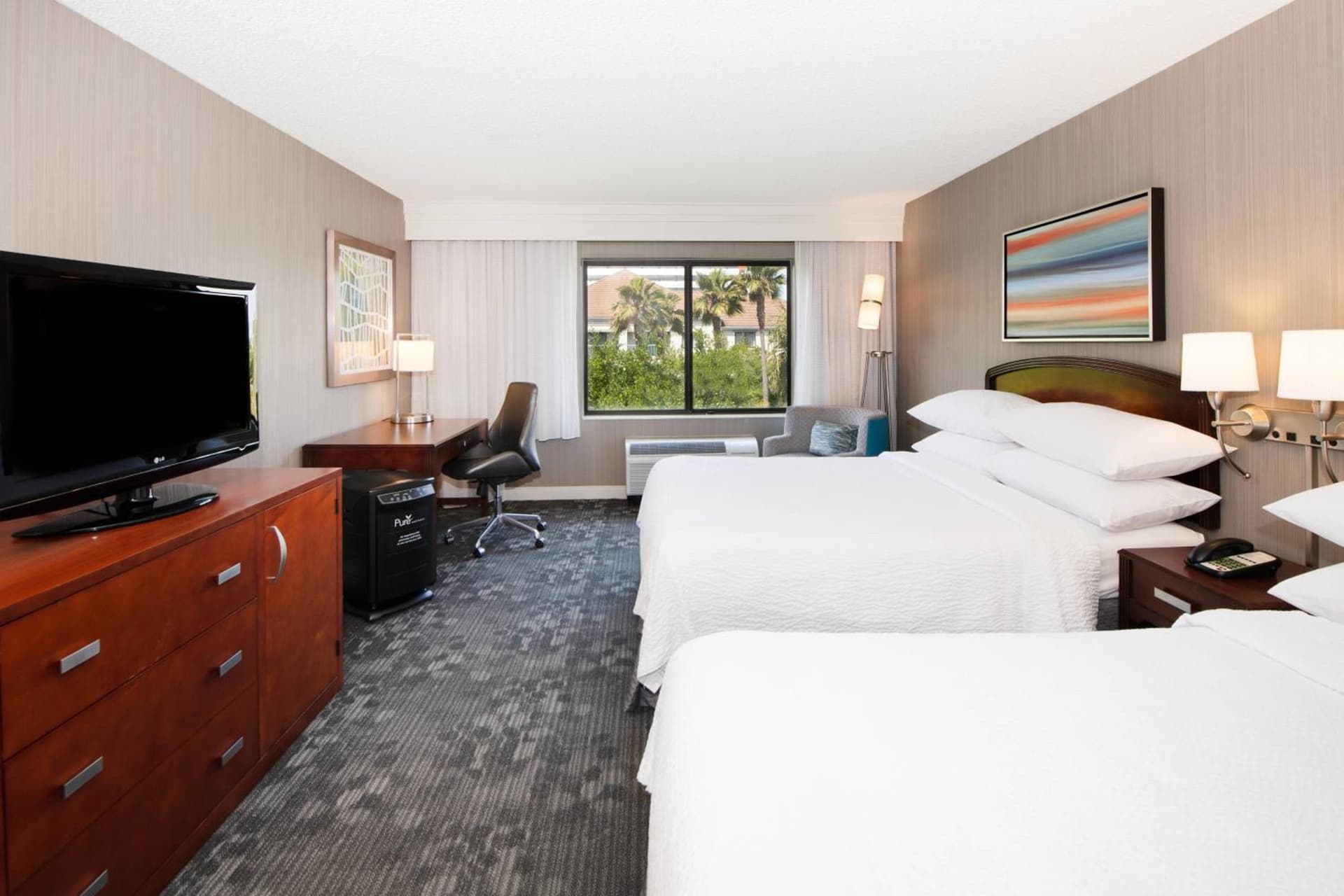 Courtyard by Marriott Oakland Airport interior in Oakland, CA — gallery photo 2