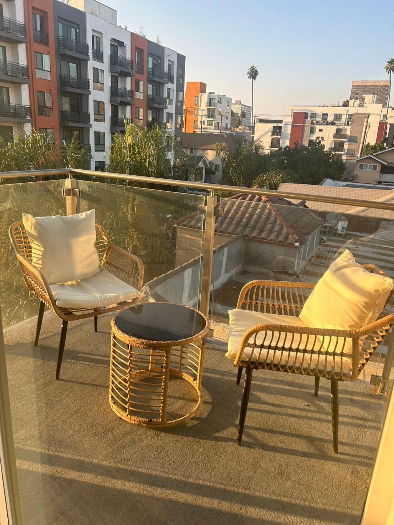 Exquisite Luxury Living in Central Los Angeles featured exterior or lobby in Los Angeles, CA — similar hotel