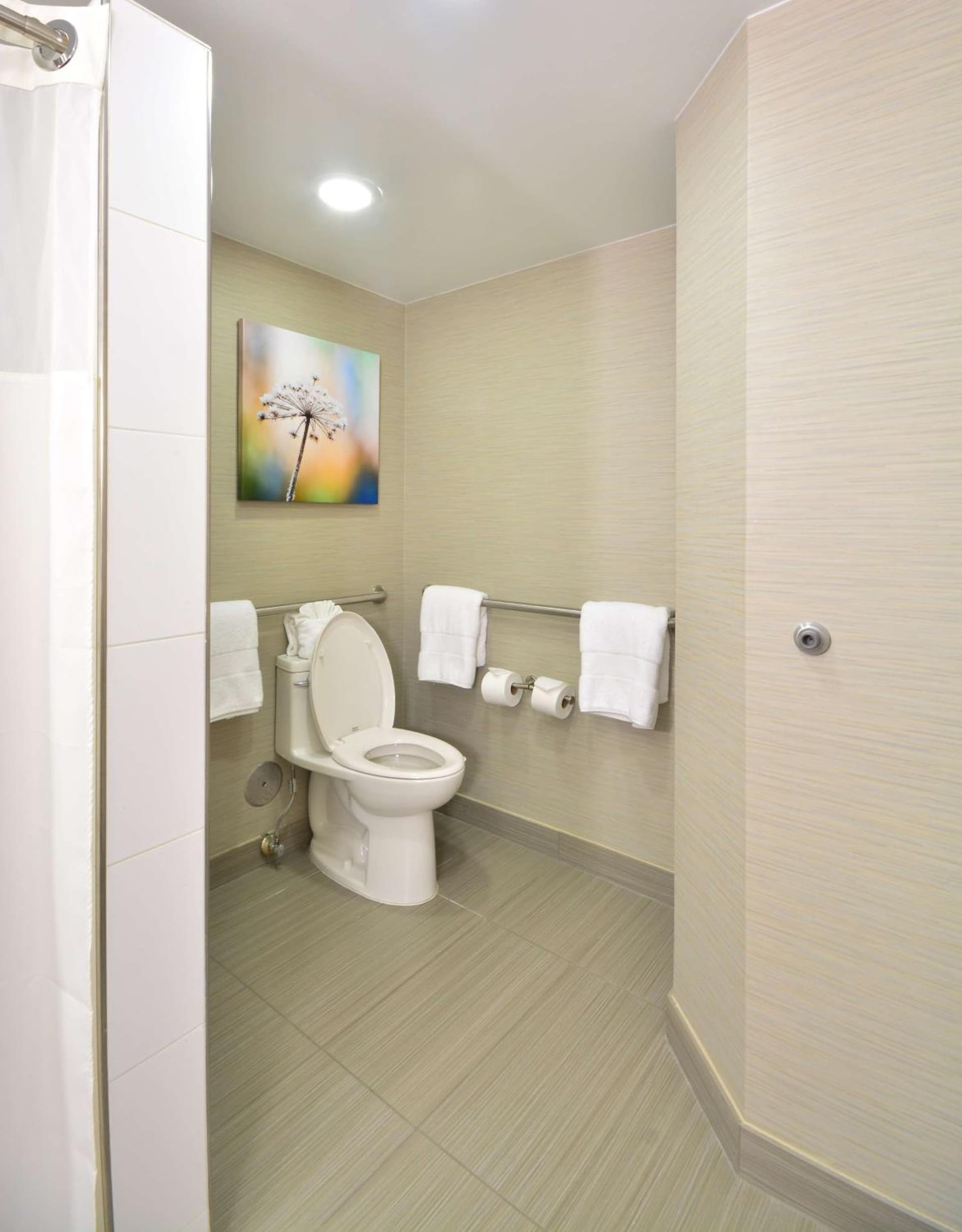 Embassy Suites by Hilton Denver Central Park gallery photo in Denver, CO — image 18