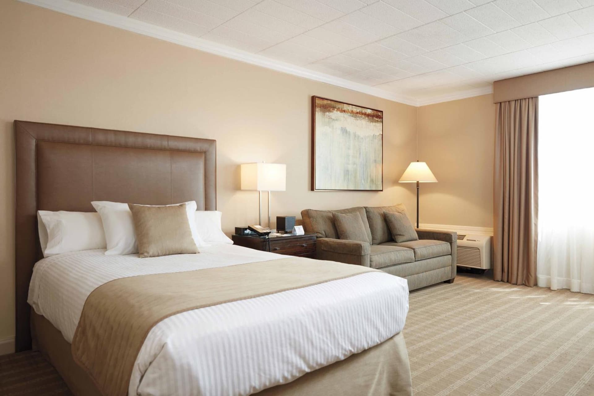 Ethan Allen Hotel gallery photo in Danbury, CT — image 24