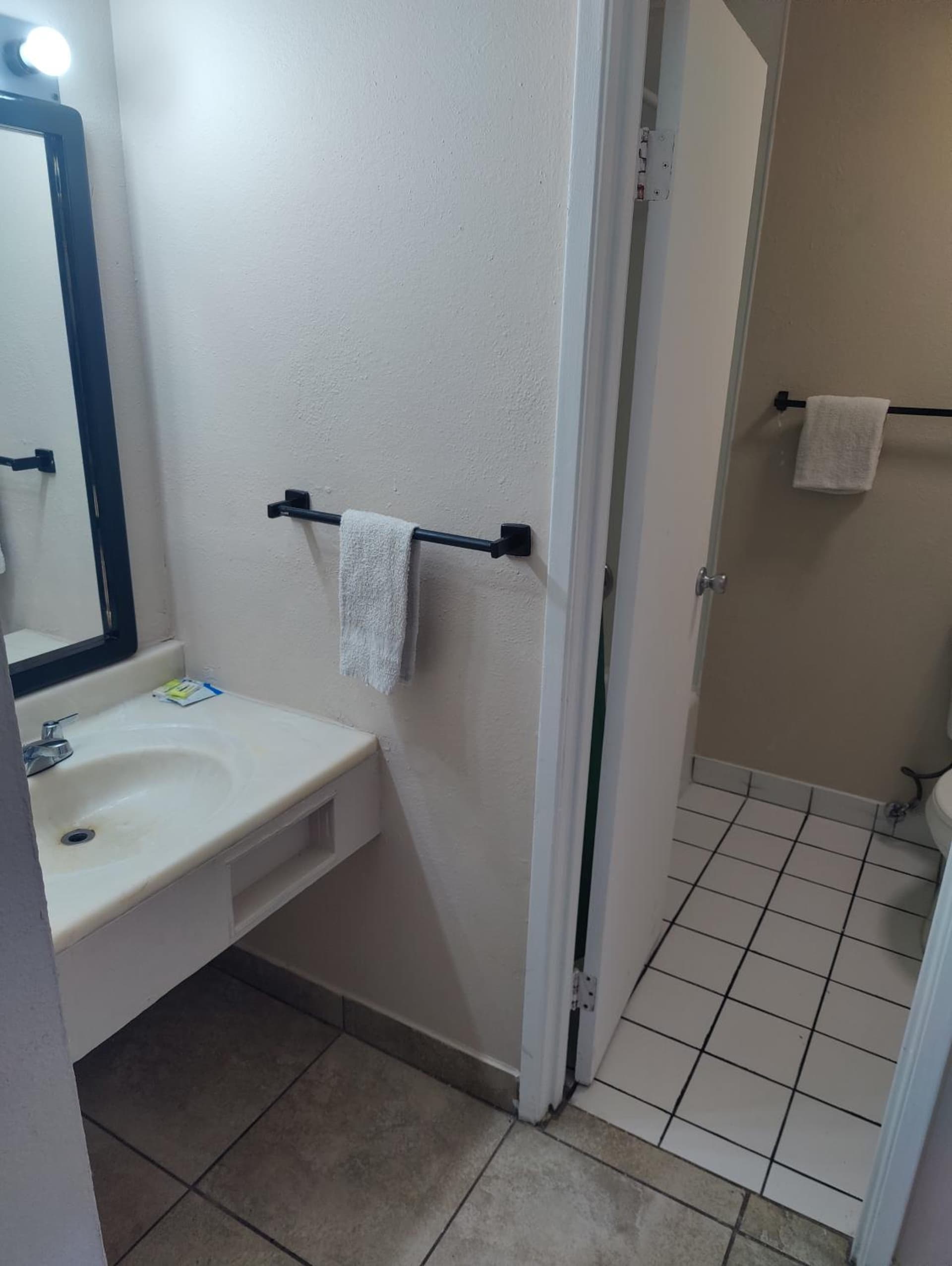 Best Inn & Suites gallery photo in El Cajon, CA — image 8