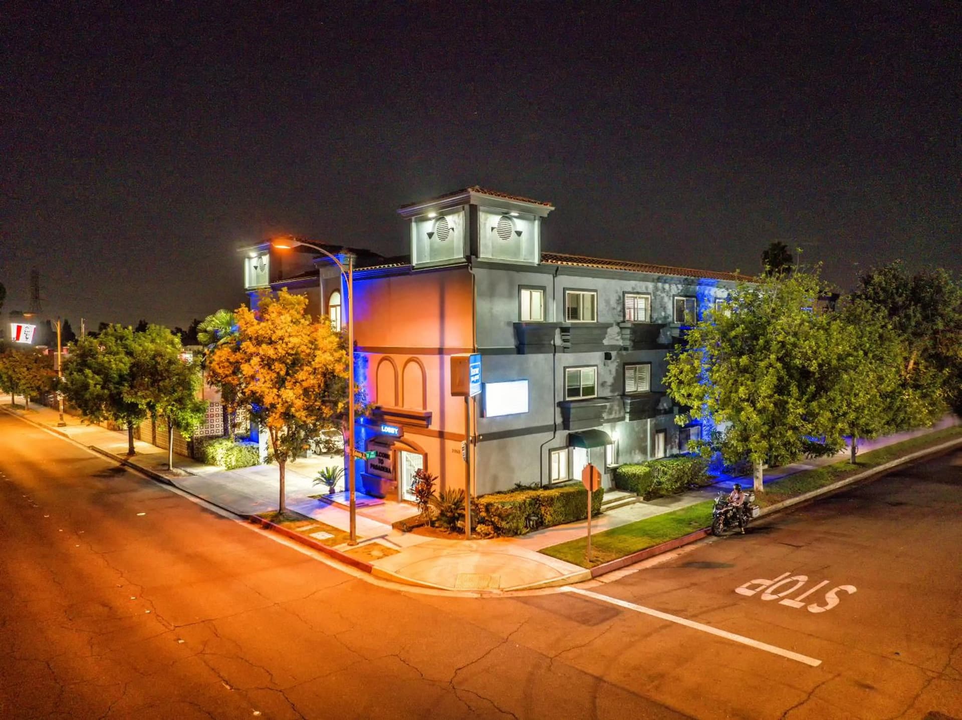 Rodeway Inn & Suites Pasadena gallery photo in Pasadena, CA — image 52