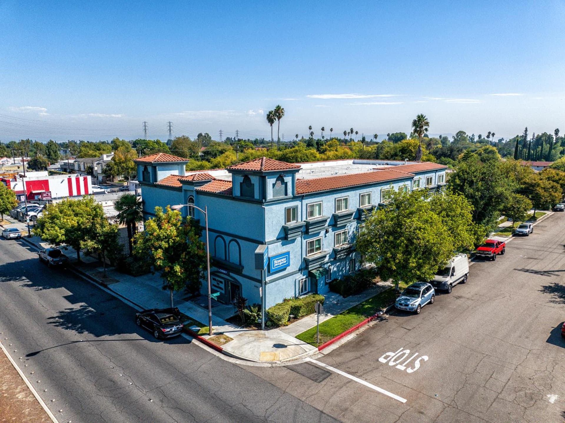 Rodeway Inn & Suites Pasadena gallery photo in Pasadena, CA — image 75