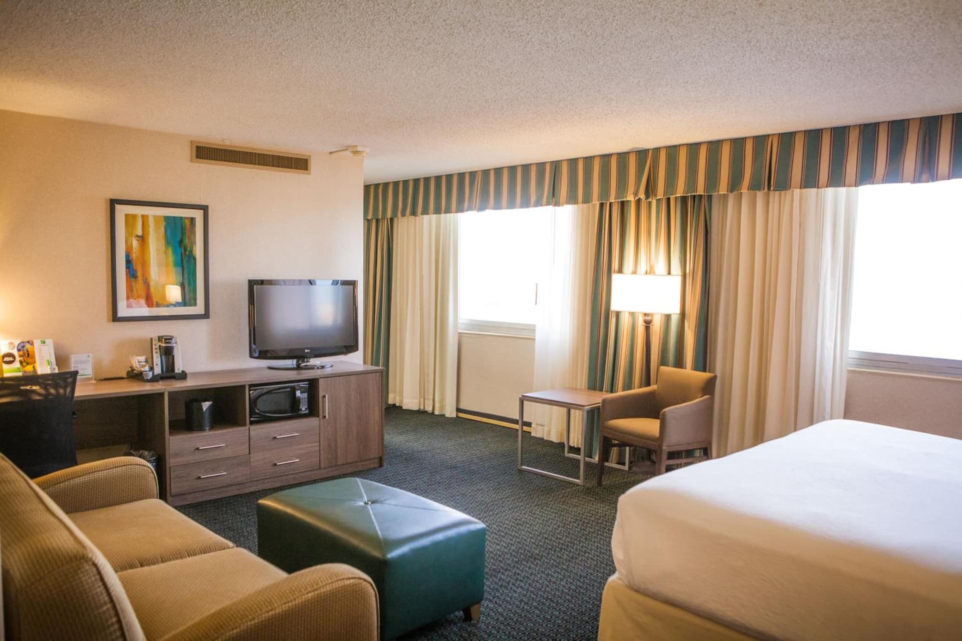 Holiday Inn Des Moines-Downtown-Mercy Campus by IHG gallery photo in Des Moines, IA — image 12