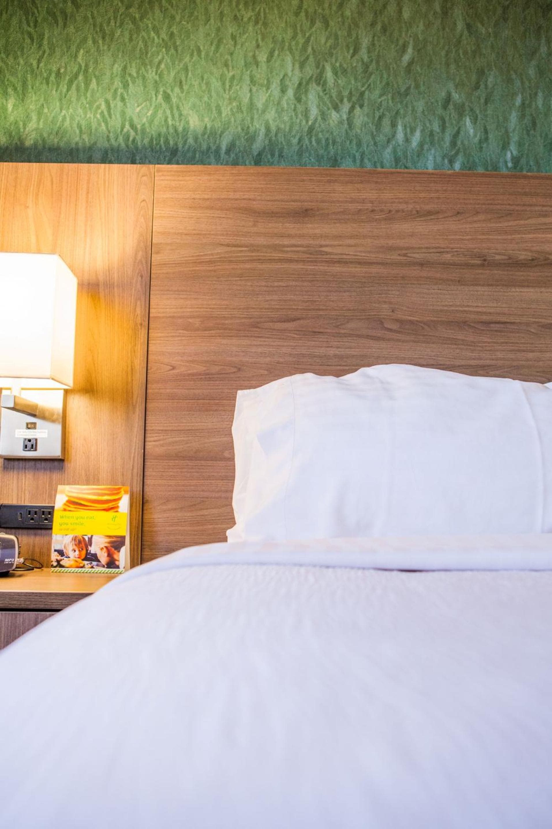 Holiday Inn Des Moines-Downtown-Mercy Campus by IHG gallery photo in Des Moines, IA — image 34