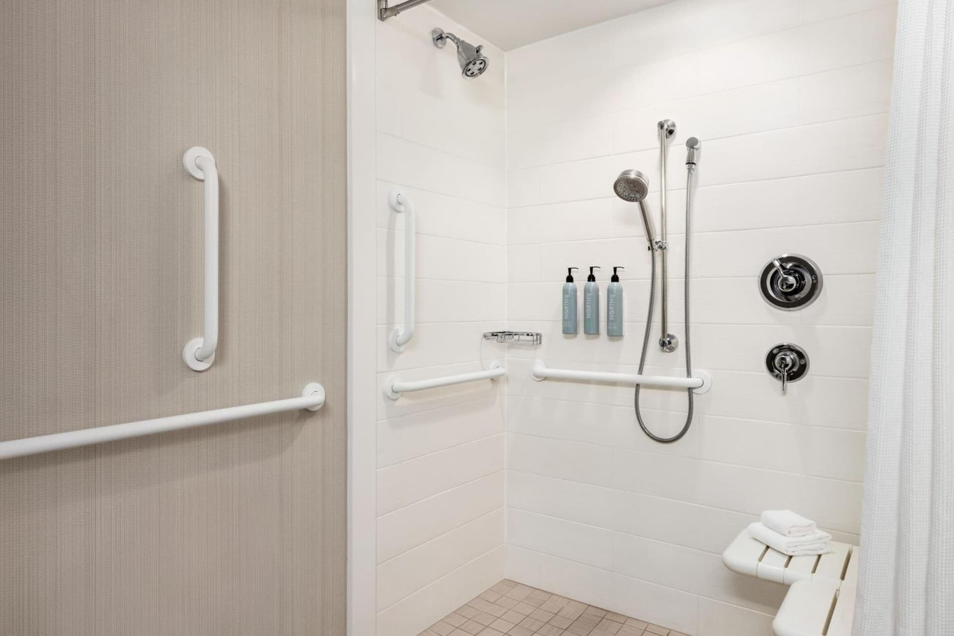 Courtyard by Marriott Wilkes-Barre Arena gallery photo in Wilkes-Barre, PA — image 16