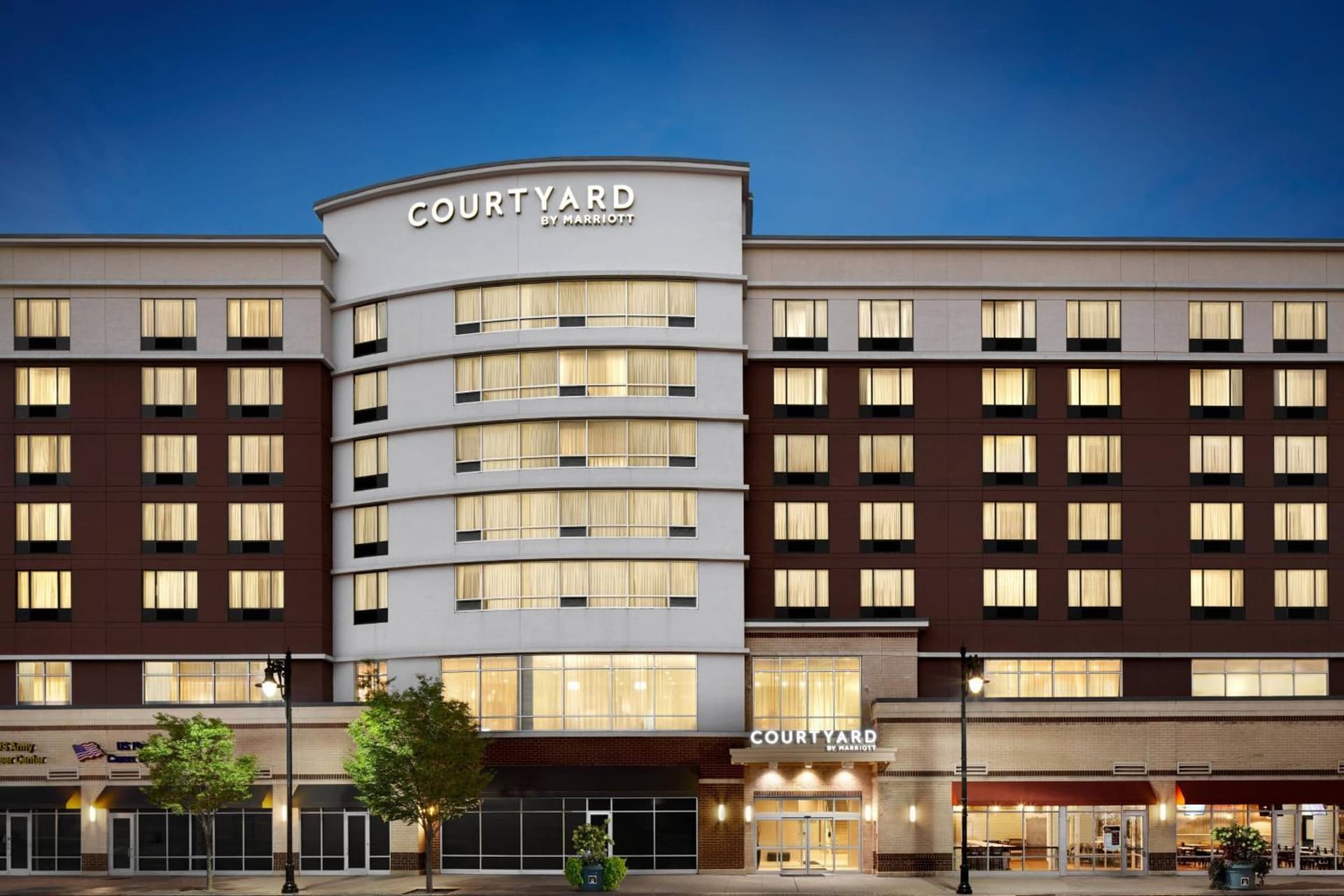 Courtyard by Marriott Newark Downtown property views in Newark, NJ — gallery photo 3