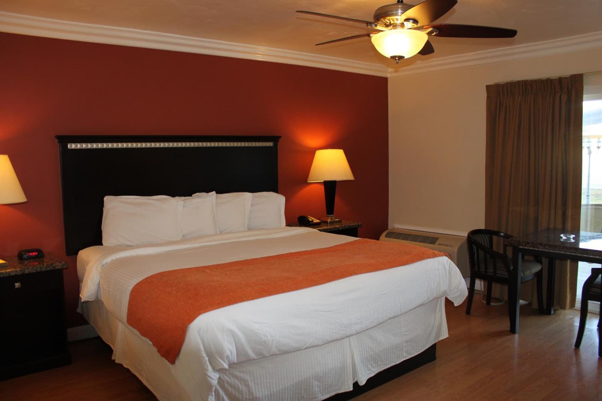 Quality Inn & Suites Santa Maria interior in Santa Maria, CA — gallery photo 2