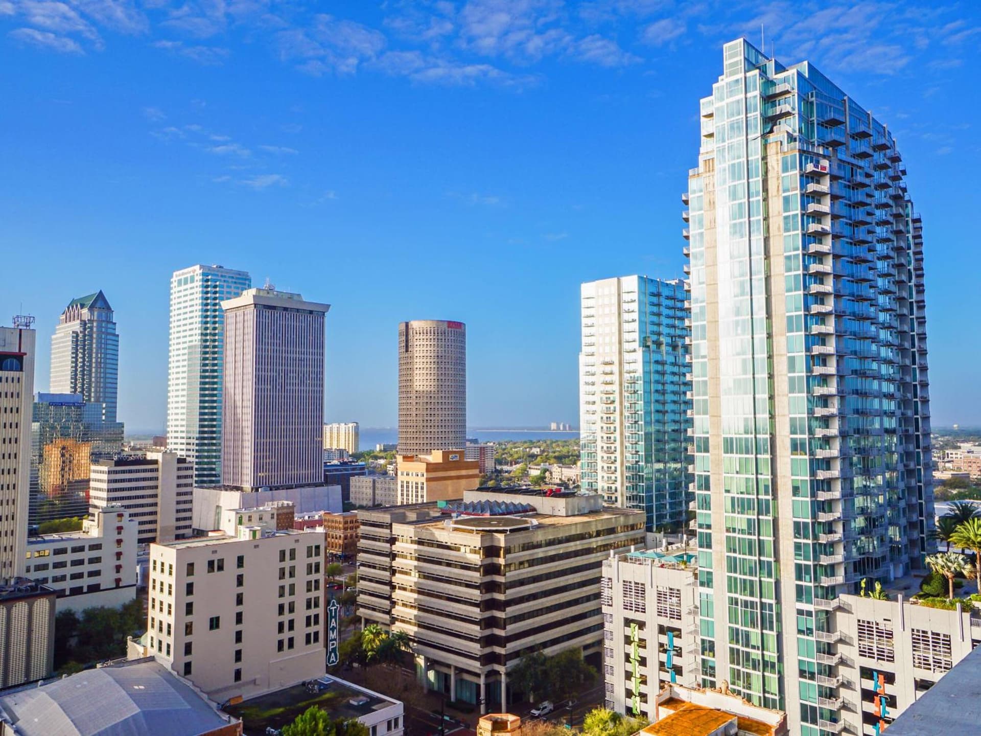 Hotel Flor Tampa Downtown, Tapestry Collection By Hilton gallery photo in Tampa, FL — image 30