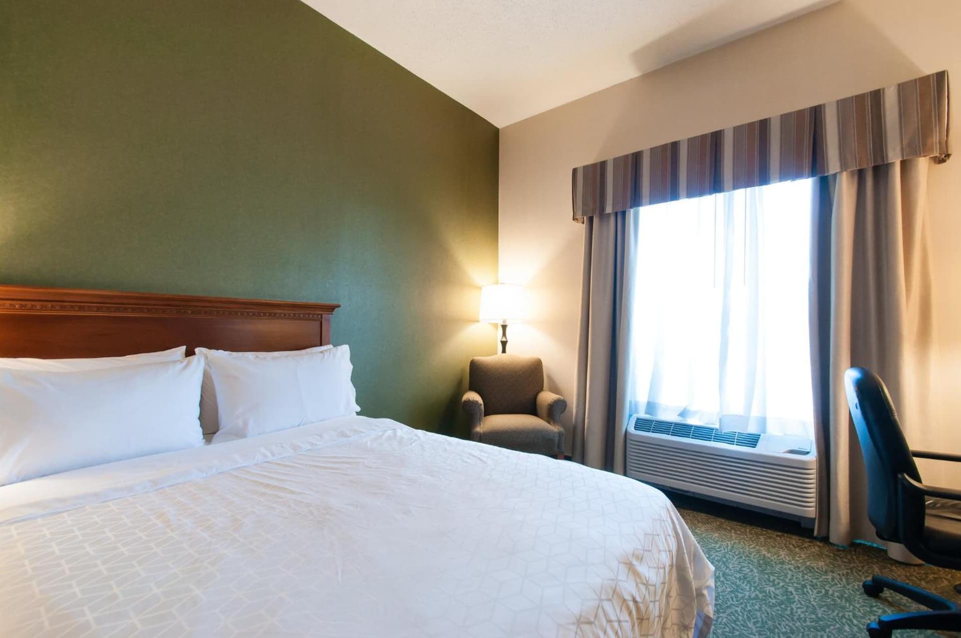 Holiday Inn Express Hotel & Suites Hagerstown by IHG gallery photo in Hagerstown, MD — image 38