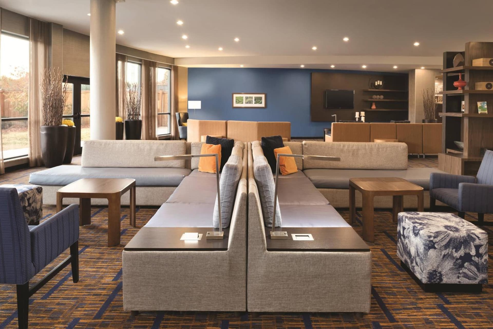 Courtyard by Marriott Salisbury interior in Salisbury, NC — gallery photo 2