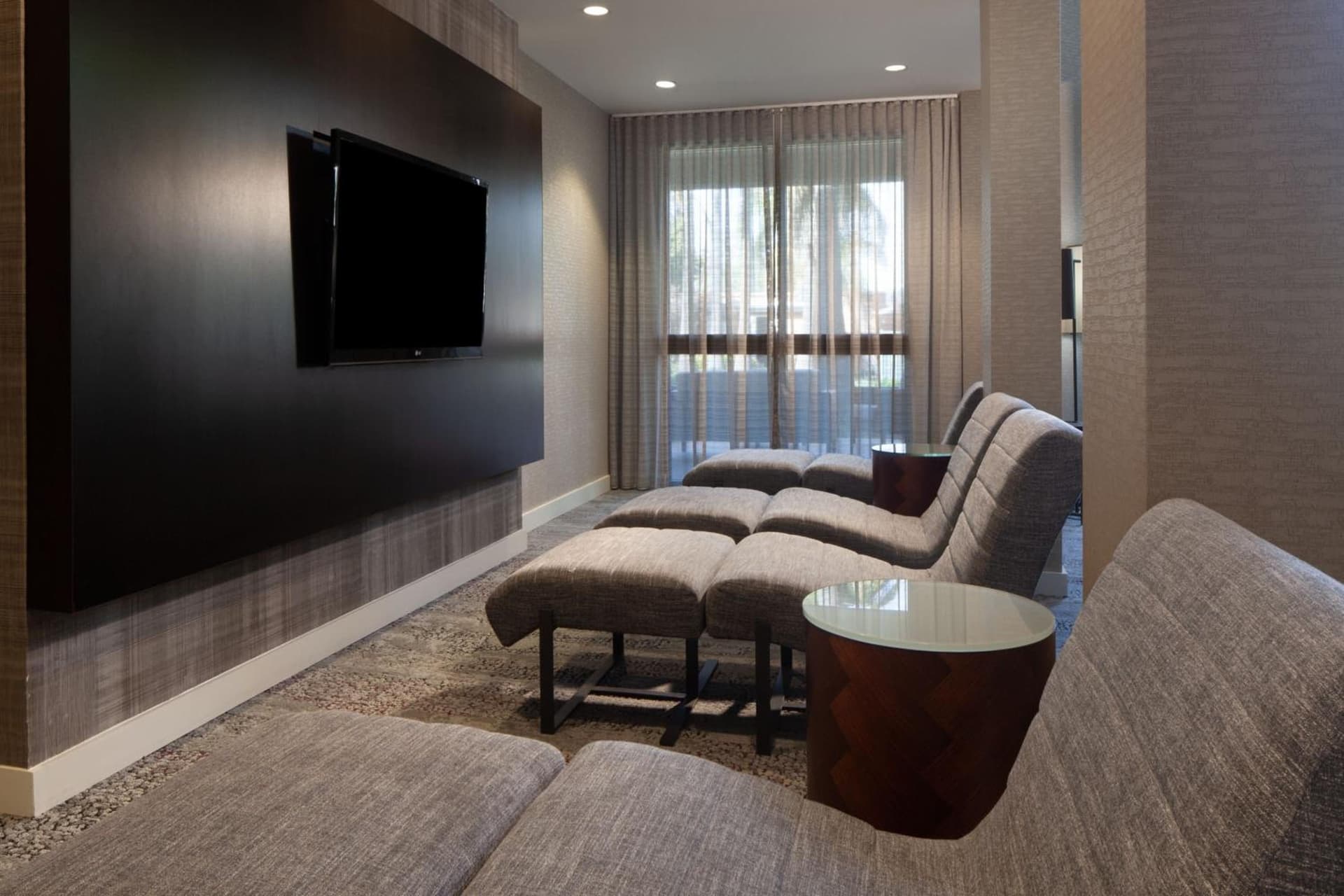 Courtyard by Marriott Oakland Airport gallery photo in Oakland, CA — image 44