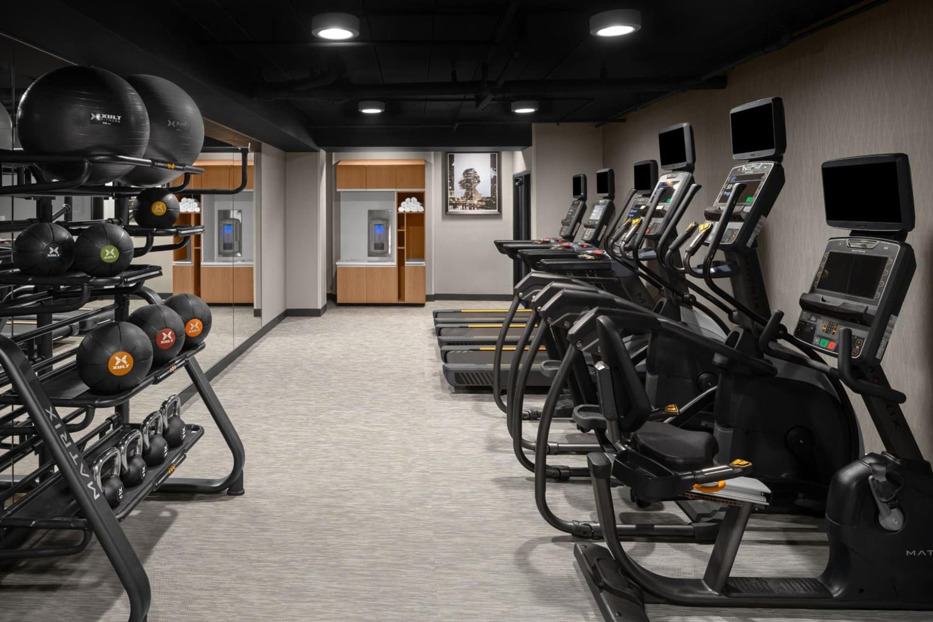 Courtyard by Marriott Pittsburgh University Center gallery photo in Pittsburgh, PA — image 12