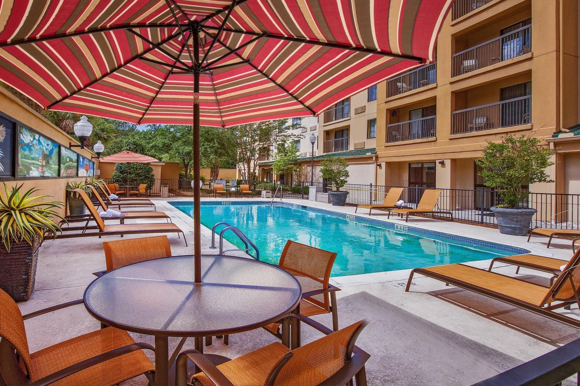 Courtyard by Marriott North Charleston Airport Coliseum gallery photo in Charleston, SC — image 19