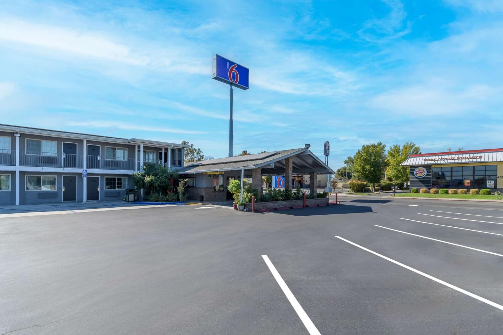 Motel 6-Willows, CA featured exterior or lobby in Willows, CA — similar hotel