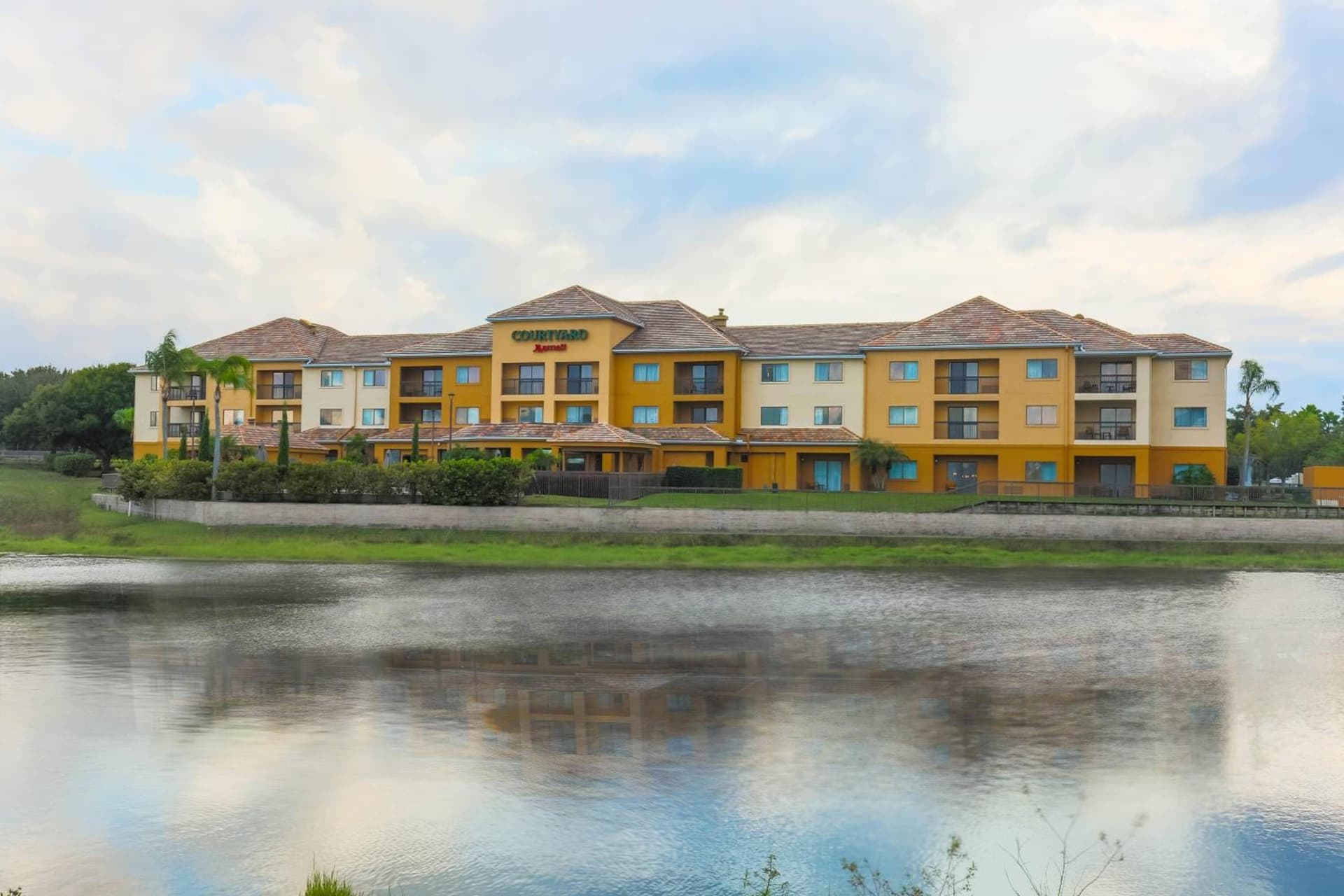 Courtyard by Marriott Orlando Lake Mary North — hotel in Lake Mary, Florida