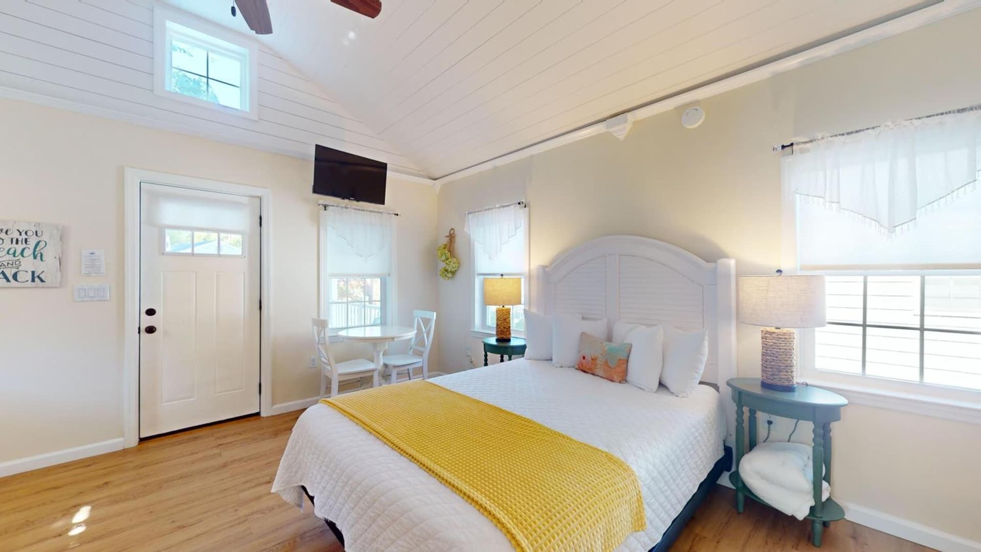 Coastal Estate interior in Cape May, NJ — gallery photo 2