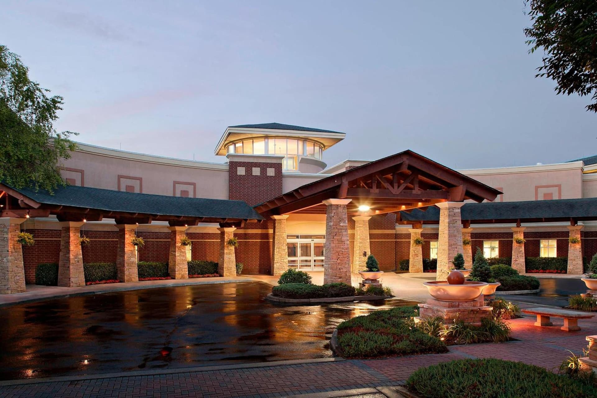 MeadowView Marriott Conference Resort and Convention Center interior in Kingsport, TN — gallery photo 2