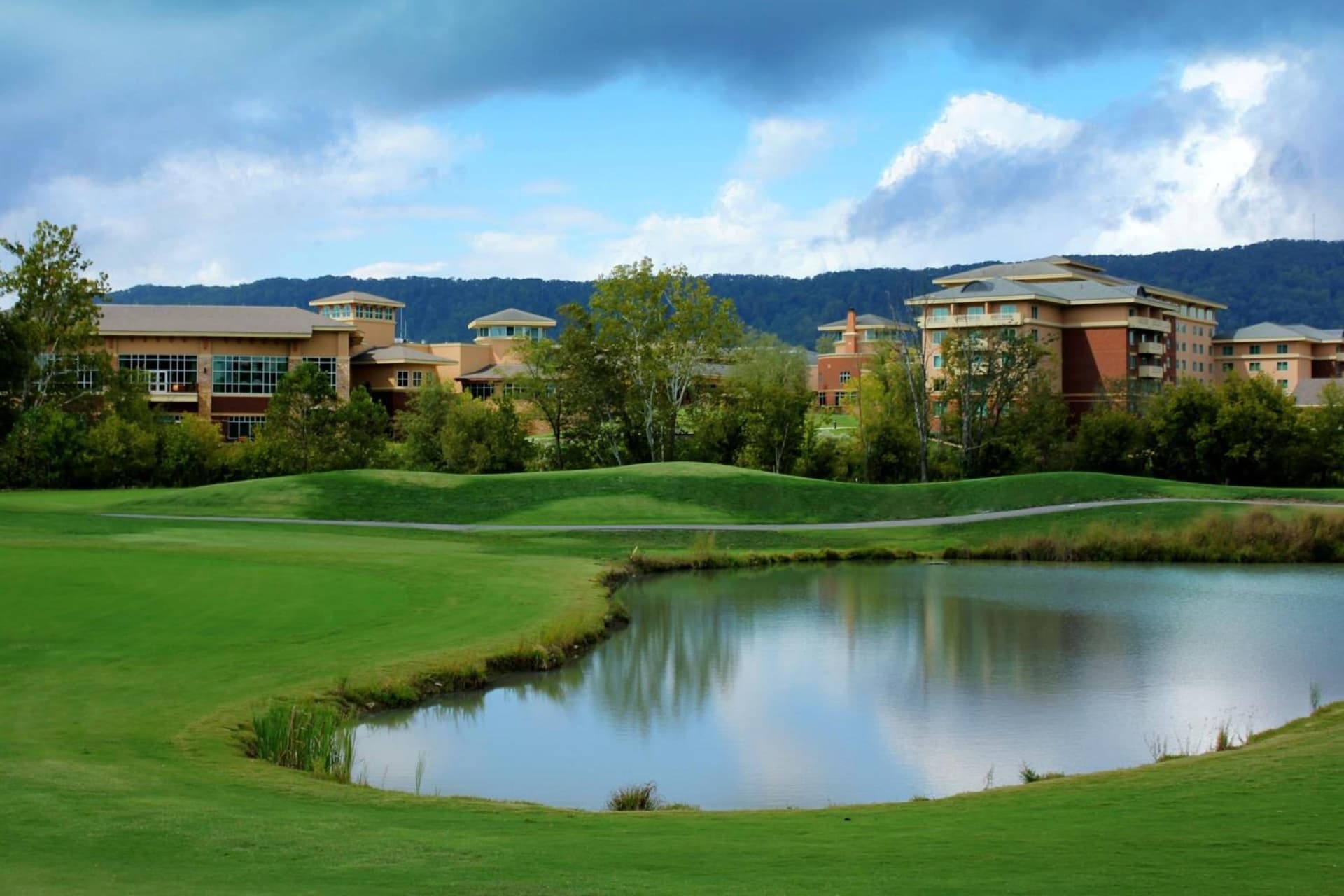 MeadowView Marriott Conference Resort and Convention Center gallery photo in Kingsport, TN — image 39