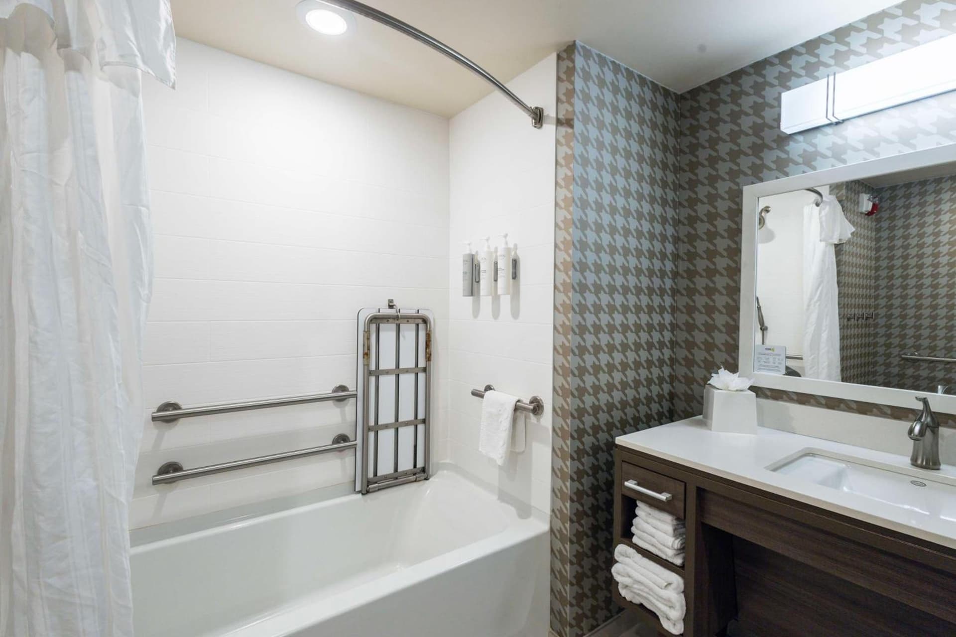 Home2 Suites By Hilton Dayton Centerville gallery photo in Centerville, OH — image 21