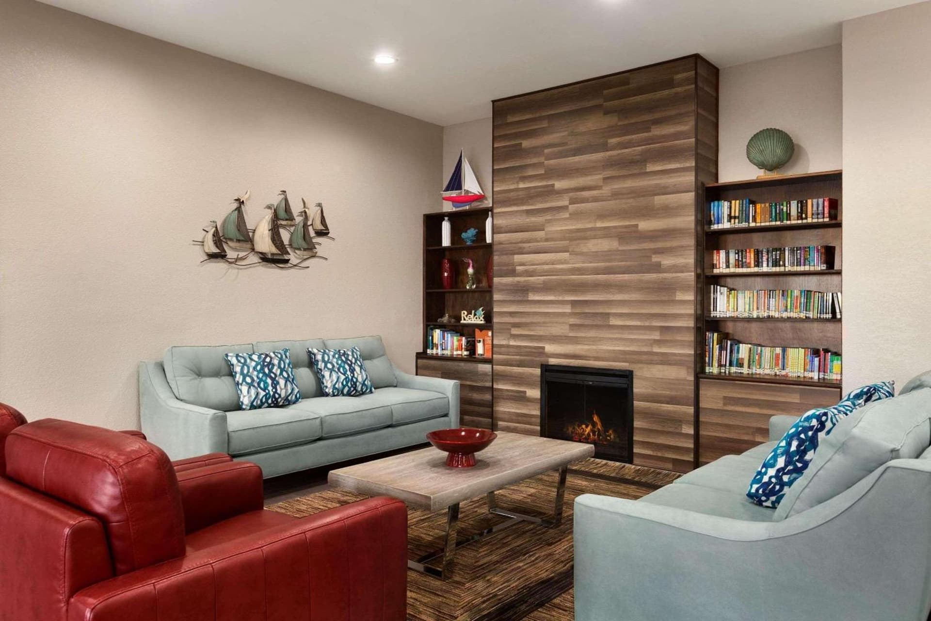 Spark by Hilton Panama City Beach interior in Panama City Beach, FL — gallery photo 2