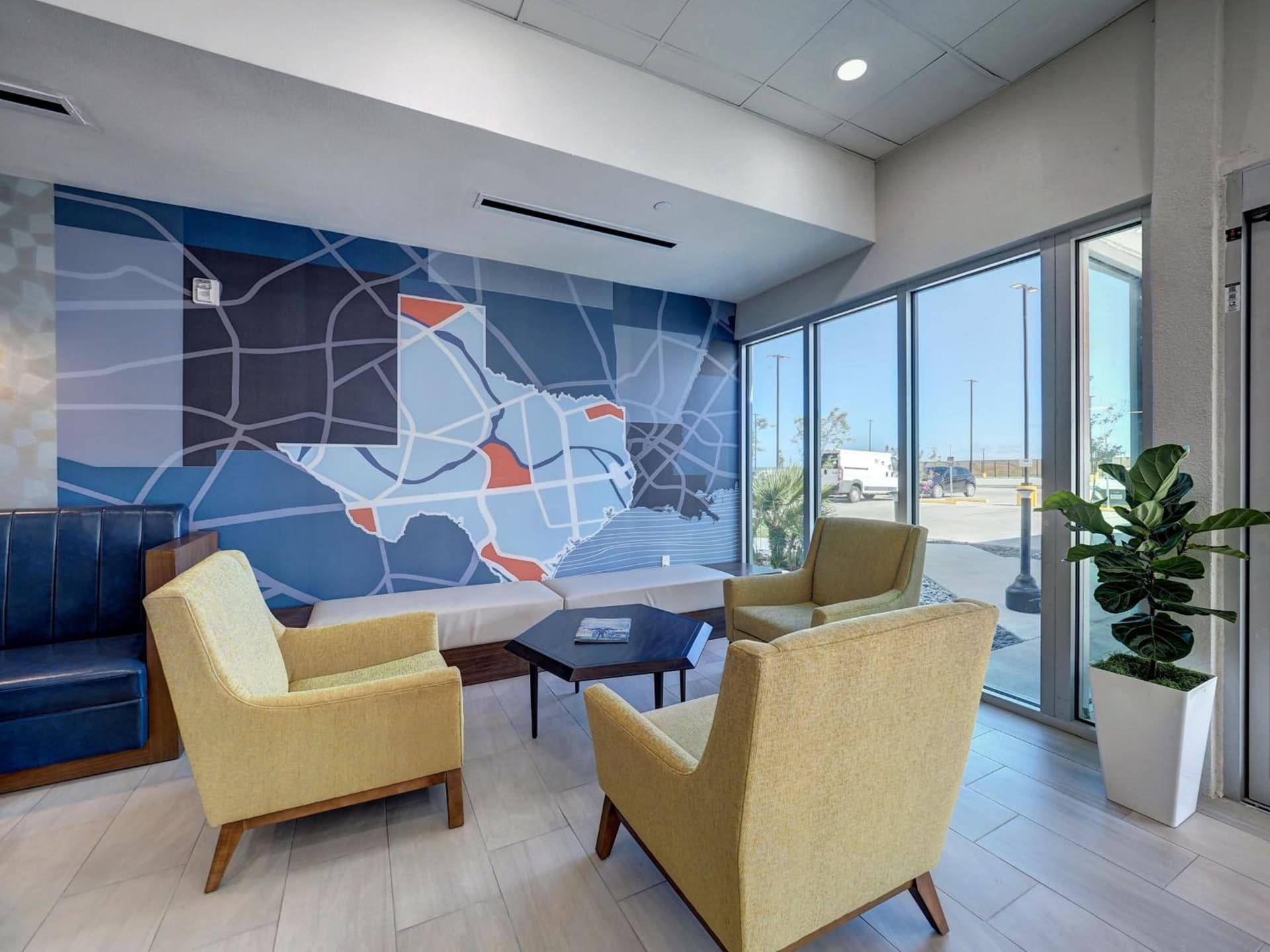 Holiday Inn Express Corpus Christi - Beachfront by IHG gallery photo in Corpus Christi, TX — image 11