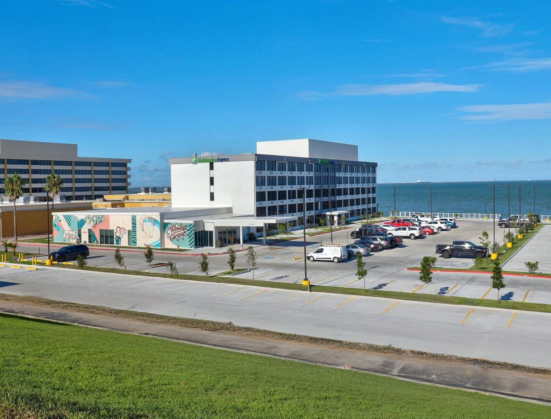 Holiday Inn Express Corpus Christi - Beachfront by IHG gallery photo in Corpus Christi, TX — image 78