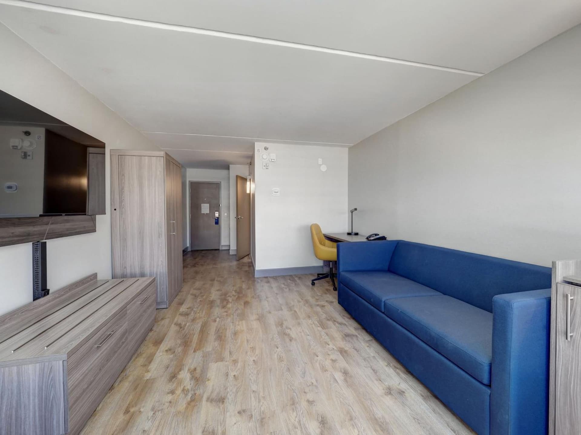 Holiday Inn Express Corpus Christi - Beachfront by IHG gallery photo in Corpus Christi, TX — image 95
