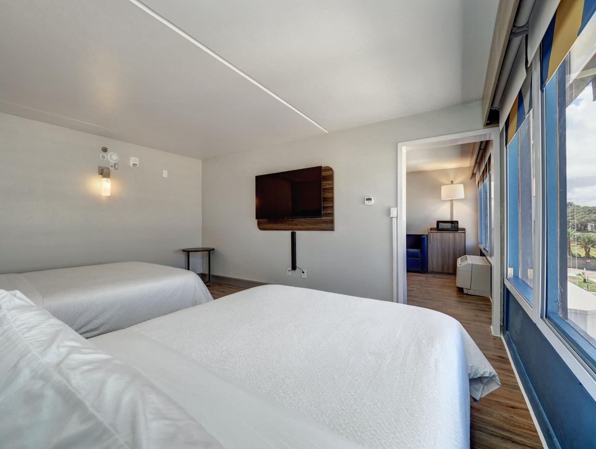 Holiday Inn Express Corpus Christi - Beachfront by IHG gallery photo in Corpus Christi, TX — image 111